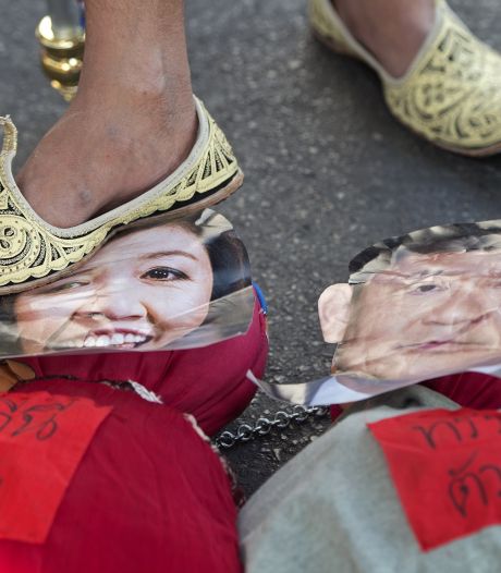 L'armée fait pression sur des proches de l'ex-premier ministre Thaïlandais