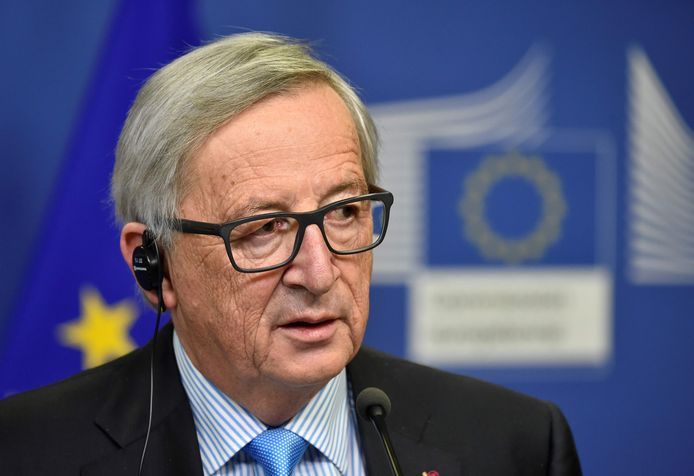 De Europese Commissie, met als voorzitter Jean-Claude Juncker, stelt dat de Balkanlanden nog een lange weg te gaan hebben vooraleer ze kunnen toetreden tot de Europese Unie.