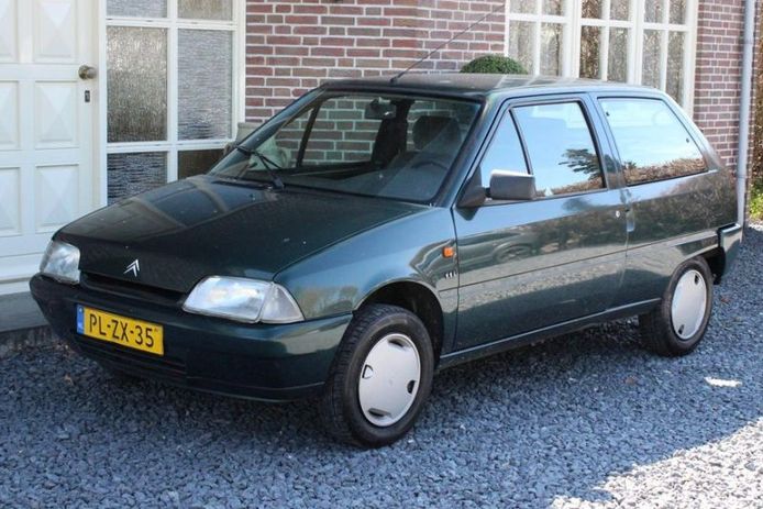 Citroën AX (1996).