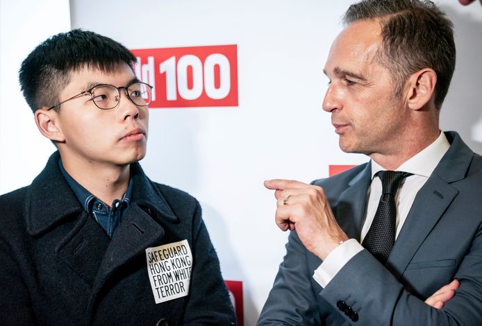 Joshua Wong samen met de Duitse minister van Buitenlandse Zaken Heiko Maas.
