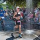 Els Visser pakte de draad weer op na een noodlottige schipbreuk in Indonesië en won dit jaar de Ironmantriathlon in Maastricht