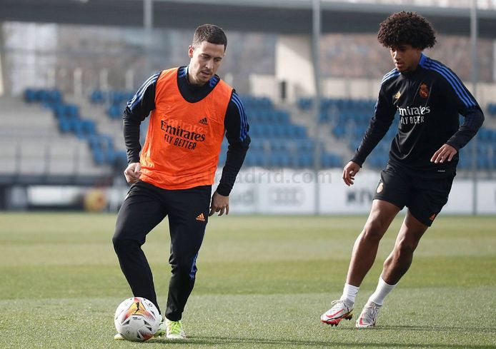Eden Hazard op het trainingsveld in Madrid.