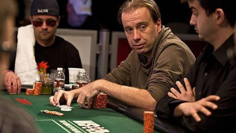 Marcel Vonk aan de pokertafel. Beeld PokerNews.nl