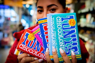 Tony's Chocolonely bouwt chocoladefabriek met achtbaan