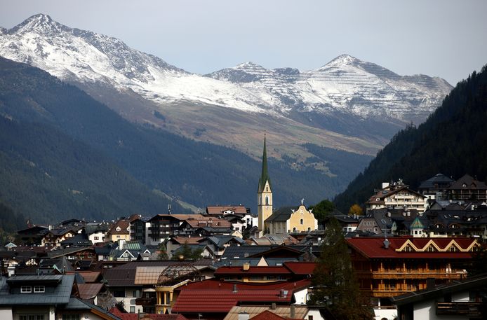 Het dorpje Ischgl in Oostenrijk, waar vorig jaar een grote corona-uitbraak plaatsvond.