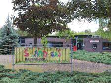 Petitie voor behoud school in Budel-Dorplein  