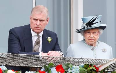 “Queen Elizabeth neemt juridische kosten van prins Andrew voor haar rekening”