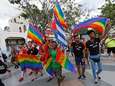 Homo's en lesbiennes in Cuba ondanks verbod toch de straat op