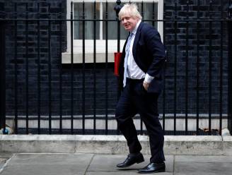 Boris Johnson wil bezoek Trump niet annuleren voor de Queen: "Ze is in staat om deze president aan te kunnen"