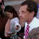 Spraakmakende documentaire brengt het verhaal van de Amerikaanse politicus Anthony 'dickpic' Weiner (trailer)