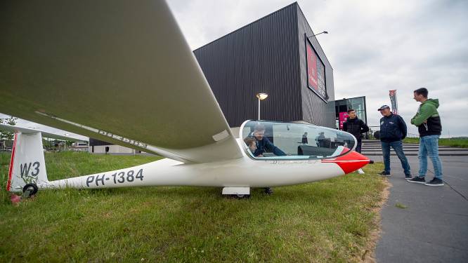 Zweefvliegtuig bij Bergse bioscoop voor nieuwste Top Gun: ‘Ik mag geen scooter rijden, maar wel vliegen’