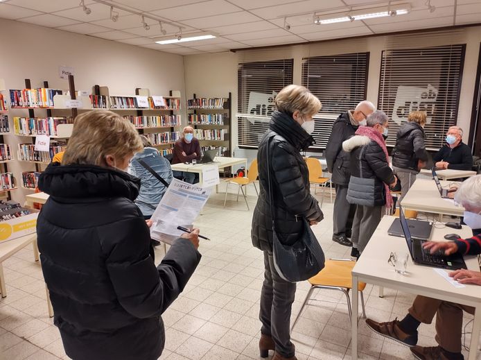 Startmoment Buurtcomputer voor voorjaar 2022 bib Denderleeuw