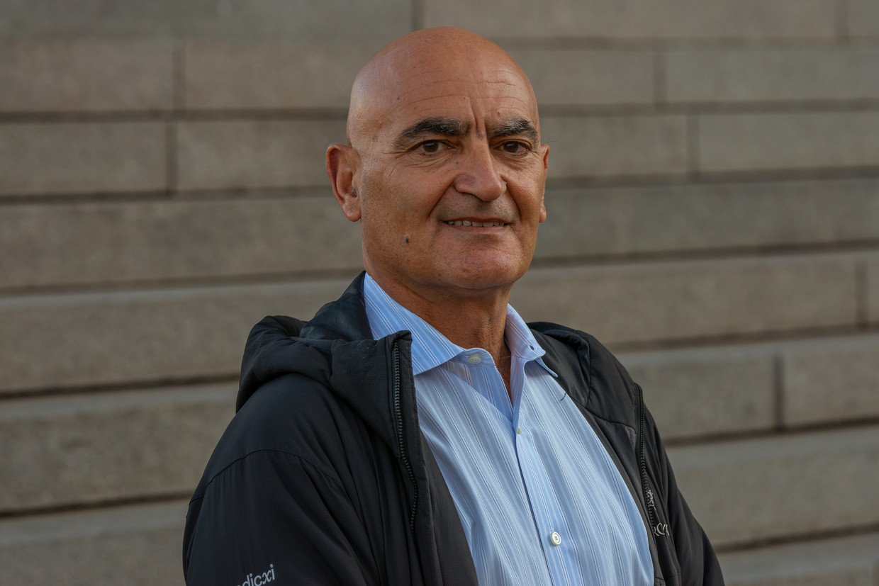 Moncef Slaoui: ‘Gelukkig neemt het aantal mensen gekant tegen vaccins af. Ik denk niet dat ze groeps­immuniteit zullen verhinderen.’ Beeld Kyle Myles