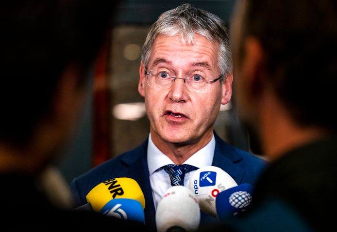Minister Arie Slob (Media) lijkt bereid geld uit te geven aan het Eurovisie Songfestival. Het bedrag komt uit de algemene mediareserve.