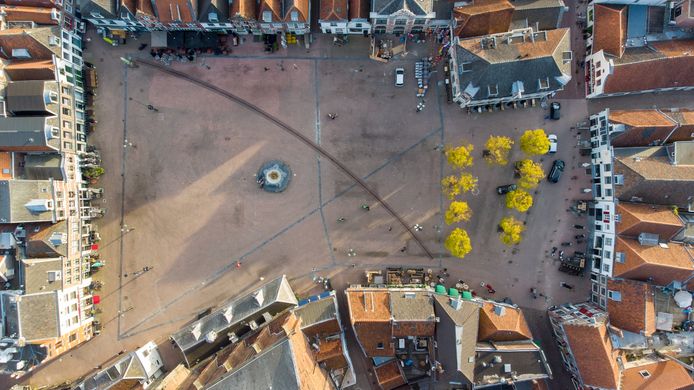 Met behulp van opnamen die met een drone zijn gemaakt, zijn de terrassen opnieuw uitgezet op de Hof.