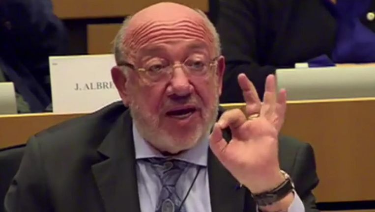 Louis Michel verloor zijn zelfbeheersing tijdens de hoorzitting. Beeld rv