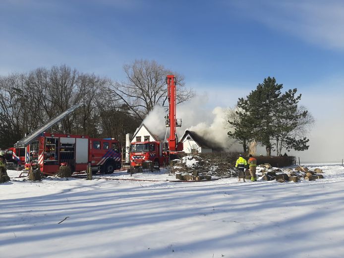 De boerderijwoning brandde op 14 februari van dit jaar finaal uit.