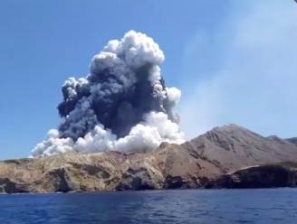 Geen teken van leven op vulkaaneiland: politie Nieuw-Zeeland vermoedt dat er geen overlevenden meer zijn