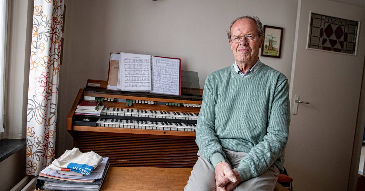 Pauselijke onderscheiding voor Westerhovense muzikale duizendpoot Noud van Beek - Eindhovens Dagblad