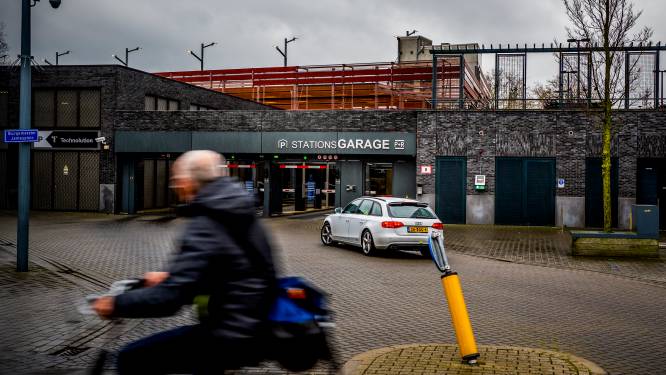 Gouda wil voor 1,7 miljoen parkeergarage bij station uitbreiden, maar wordt binnenstad zo écht autoluwer?