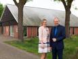 De huidige directie van Rent-a-Tent in Stokkum, Hendrik Gersen (rechts) en Marieke de Boer. Na het overlijden van Teuni Daalwijk (56) moet Hendrik eerst alleen verder.