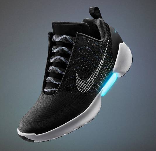 Nike lanceert zelfstrikkende Back to the Future schoenen Nieuws gelderlander