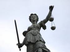 OM: Tilburgse zedenverdachte berechten zonder advocaat is onverantwoord
