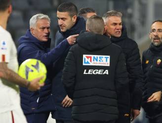 “Vierde ref zei dat ik me met eigen f*cking zaken moest bemoeien”: José Mourinho pakt alweer rood en wil arbitrage voor rechtbank