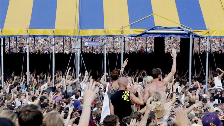 Ronald Plasterk, die vorig jaar op Lowlands de Magneetbar bezocht, wisselde onlangs uitgebreid van gedachten met Jesse Limmen over het Magneetfestival. Foto ANP Beeld 