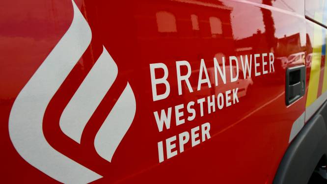Meisje naar ziekenhuis door indringende mazoutgeur uit kelder woning op Sint-Jan
