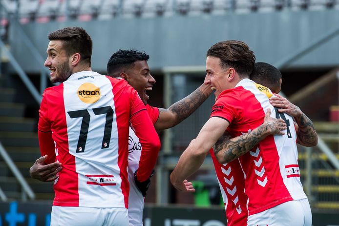 Trakteert Fc Emmen De Eredivisie Op Een Onvervalste Houdini Act Nederlands Voetbal Ad Nl