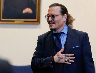 Johnny Depp blijft nog even in Europa en regisseert na 25 jaar nog eens een film