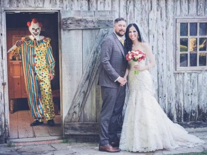 Man laat echtgenote na één jaar huwelijk schrikken met angstaanjagende trouwfoto