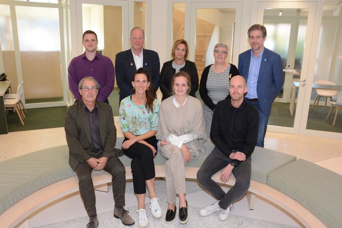 vlnr boven:  Matthias Van Zele,  Harry De Wolf, Chantal Vergauwen, Marita Meul en Pascal Buytaert (Wilbert Dhondt ontbreekt op de foto)
vlnr onder: Herwin De Kind, Greet Van Moer, Maaike De Rudder en Tom Ruts