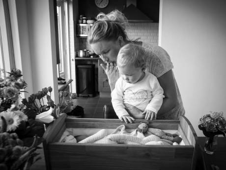 Agnes’ baby leefde drie dagen: ‘Ik was verdrietig maar ook trots, ze was dood maar ook geboren’
