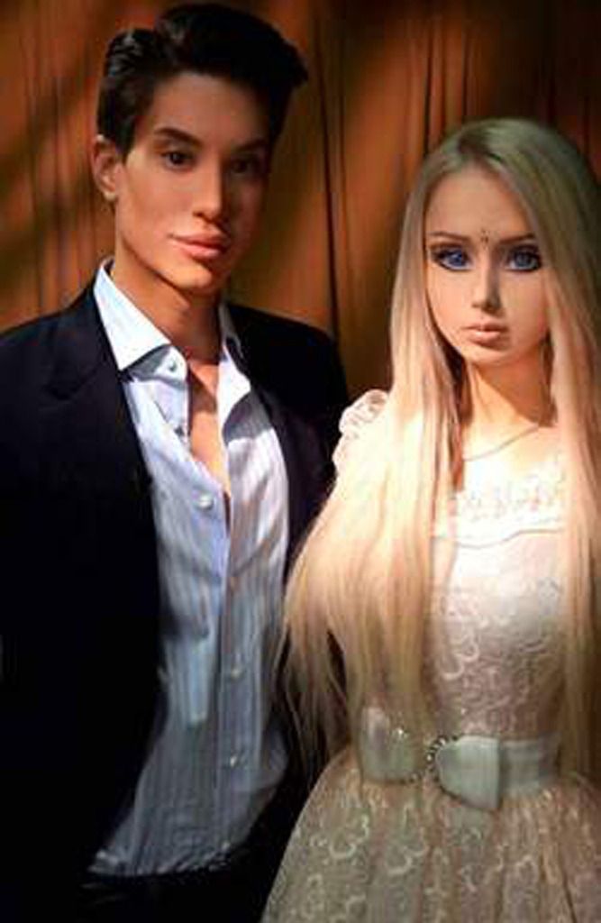 Stel laat zich ombouwen tot Barbie en Ken | Bizar | AD.nl