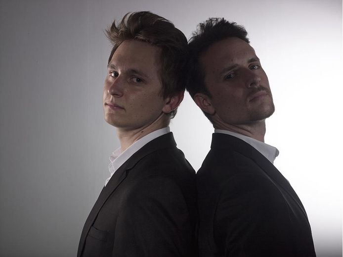 Duo Adelfoi.