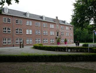 Opvang statushouders in voormalig Deurnes klooster, dat nu hotel is