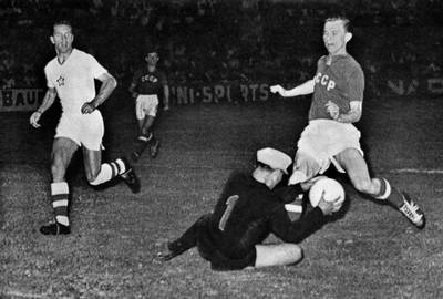 EK RETRO. Relaas van het allereerste EK voetbal in 1960, waarvoor België niet eens het inschrijvingsformulier invulde
