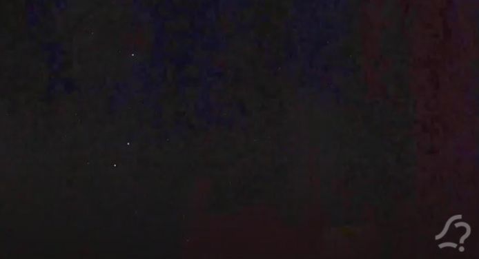 Drie lichtpunten in de lucht bij Tilburg en Goirle