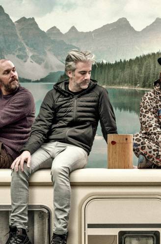 Jeroom maakt roadtrip door Canada om assen van zijn broer uit te strooien: “Die eerste dokter heb ik lange tijd op zijn gezicht willen slaan”