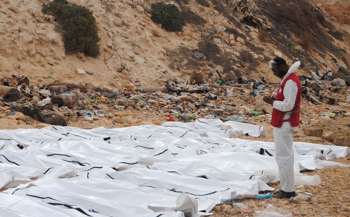 Eerder deze week spoelden op de Libische kust de lichamen aan van 74 mensen.