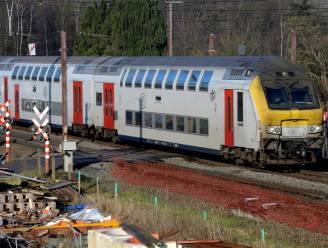 Extra transporten door spoorwerken tussen Bellem en Aalter