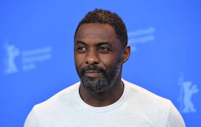 Idris Elba gaat kinderboeken schrijven: “De verhalen zijn geïnspireerd op m’n dochter”