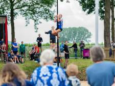 Hoe dat Friese fierljeppen in een dorpje 117 kilometer verderop een levendige traditie werd