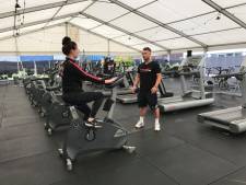 Een grote tent met open zijkanten; zo kan de sportschool in Giessen weer open