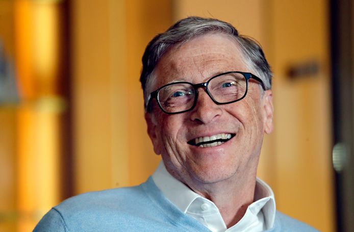 Bill Gates hoopt sneller een vaccin beschikbaar te maken door vaccinfabrieken te bouwen.