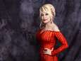 Dolly Parton wordt vandaag 75 en deelt ‘laatste wensen’: “Ik heb gezworen dat ik doorga tot ik neerval”<br>