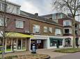 Er bestaan vergevorderde plannen voor de bouw van een appartementencomplex aan de Grotestraat 186-188 tussen de MultiVlaai en Leferink Schoenen.