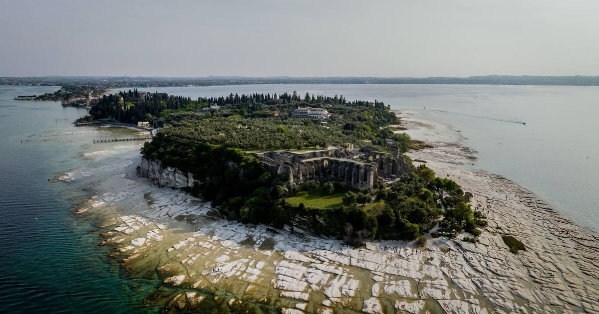 Più della metà dei laghi del mondo sta perdendo acqua  ambiente